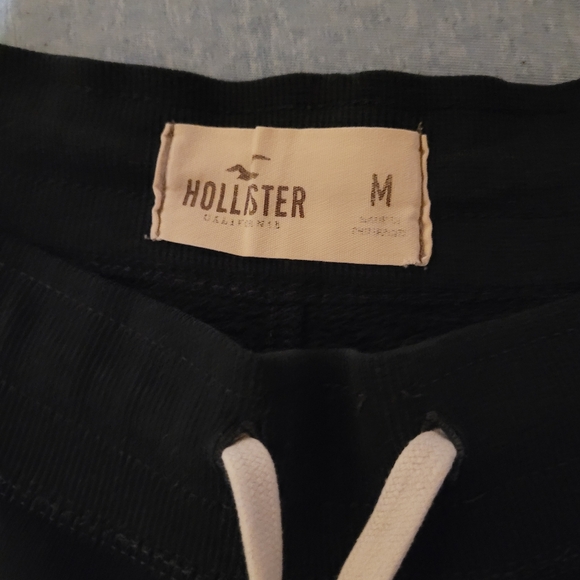 Shorts - Picture 2 of 3